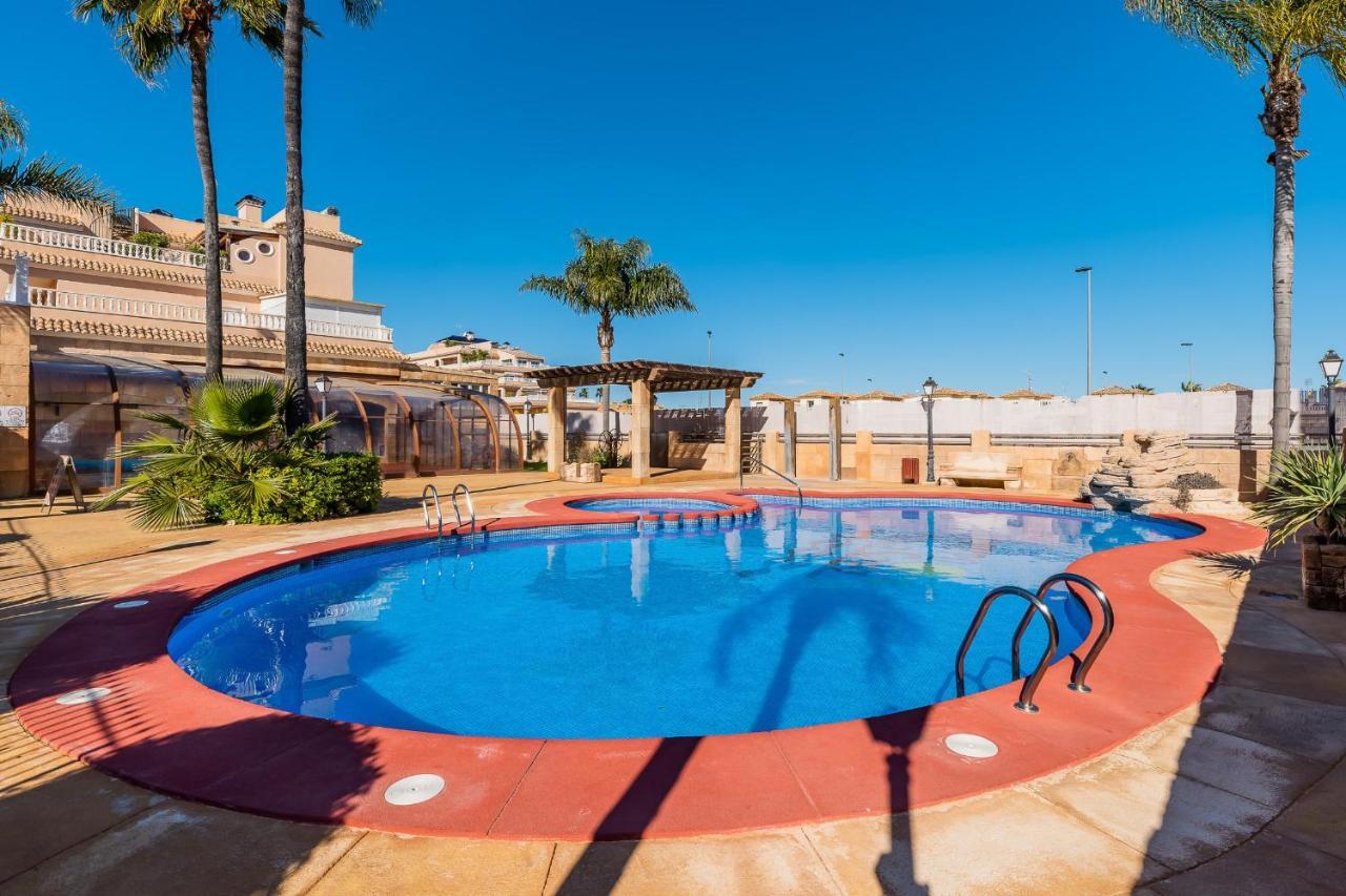 Bungalow La Zenia Cerca De La Playa Orihuela Exterior photo